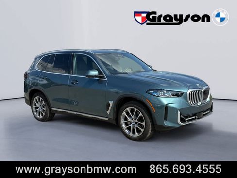 Used 2026 BMW X5 xDrive40i AWD/4WD image 1