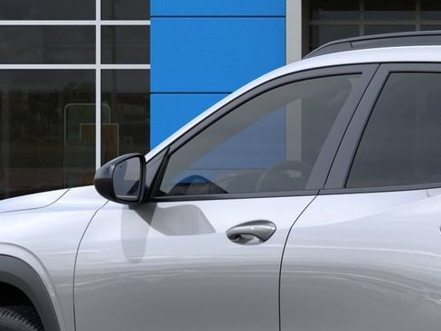 New 2026 Chevrolet Trax RS w/ Sunroof Package FWD image 12