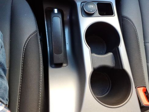 Used 2015 Ford Escape SE image 10