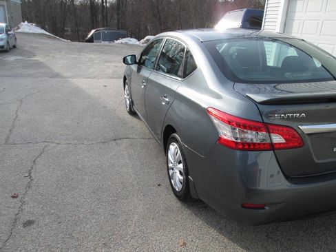 Used 2015 Nissan Sentra S image 8