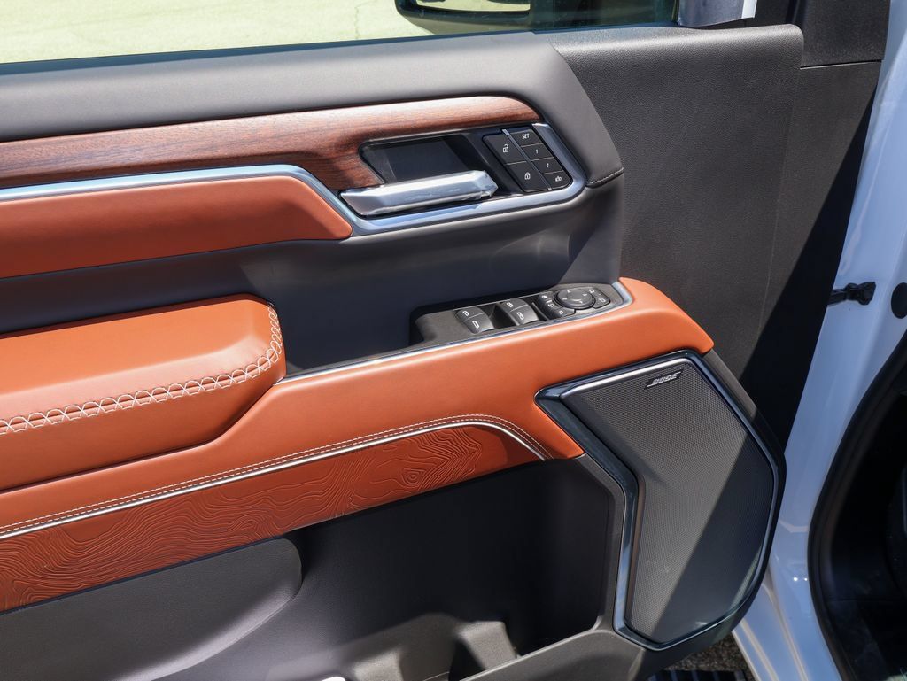 New 2026 GMC Sierra 3500 Denali Ultimate AWD/4WD image 11