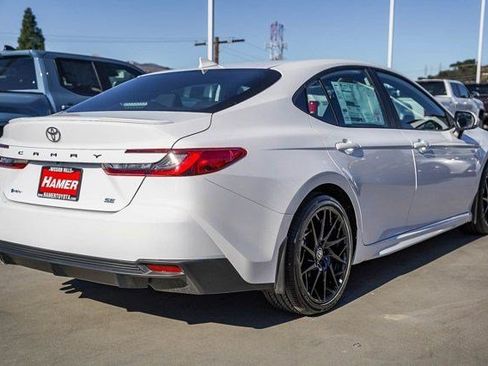 New 2026 Toyota Camry SE FWD image 7