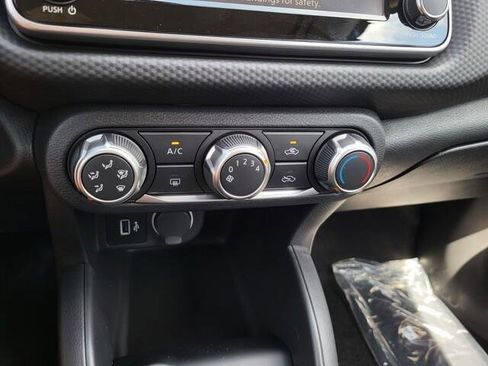 New 2025 Nissan Kicks Play S w/ Interior Electronics Package image 12