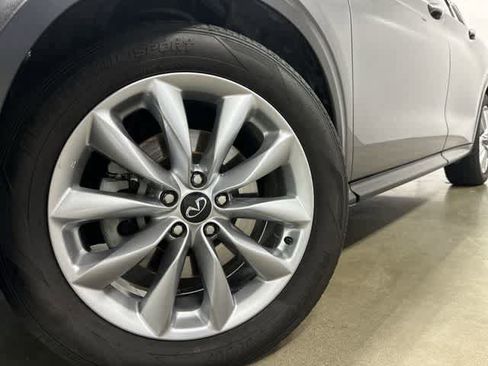 Used 2020 INFINITI QX50 Luxe w/ Navigation Package AWD/4WD image 29