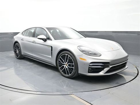 Used 2023 Porsche Panamera Turbo S image 25