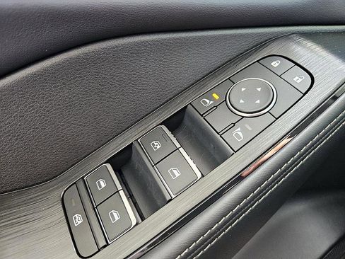 New 2026 Nissan Rogue Platinum image 30