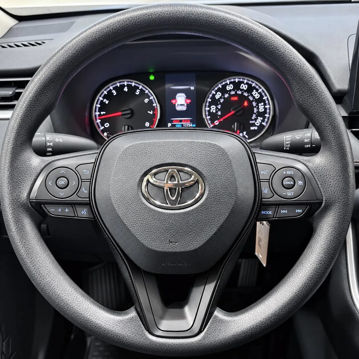 Used 2021 Toyota RAV4 LE w/ Carpet Mat Package (TMS) AWD/4WD image 15