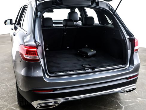Used 2019 Mercedes-Benz GLC 300 image 22