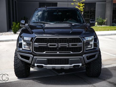 Used 2019 Ford F150 Raptor w/ Equipment Group 802A Luxury AWD/4WD image 20