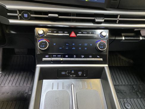 Used 2025 Hyundai Santa Fe XRT image 50