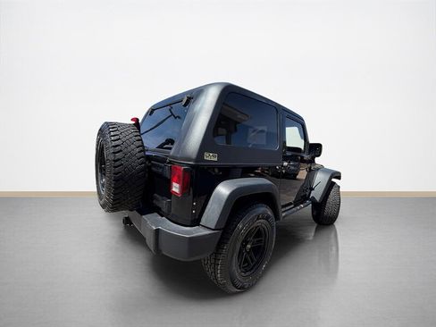Used 2018 Jeep Wrangler Sport AWD/4WD image 4