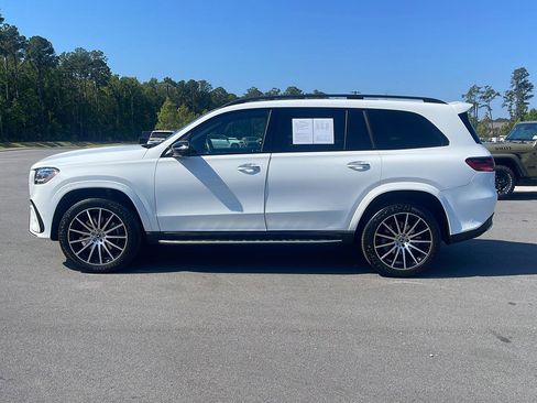 Used 2025 Mercedes-Benz GLS 450 4MATIC image 4