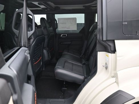 New 2025 Ford Bronco Raptor w/ Interior Carbon Fiber Pack image 18
