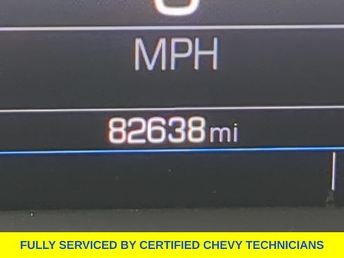 Used 2023 GMC Acadia SLE w/ Driver Convenience Package FWD image 29
