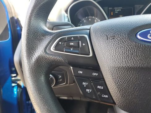 Used 2018 Ford Focus SE FWD image 12