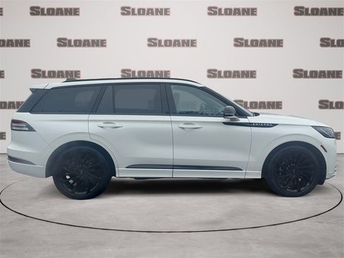 Used 2025 Lincoln Aviator Reserve w/ Equipment Group 201A image 6