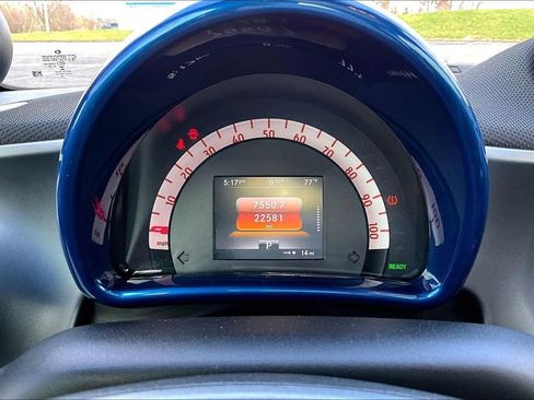Used 2018 smart fortwo electric drive image 20
