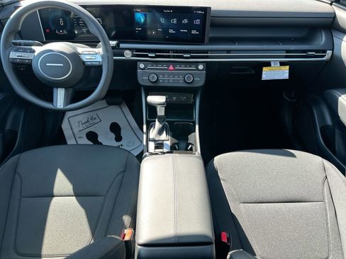 New 2026 Hyundai Tucson SE image 10