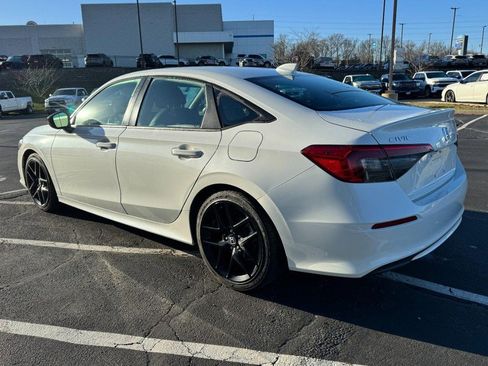 Used 2024 Honda Civic Sport image 5