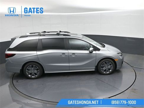 New 2026 Honda Odyssey Touring image 53
