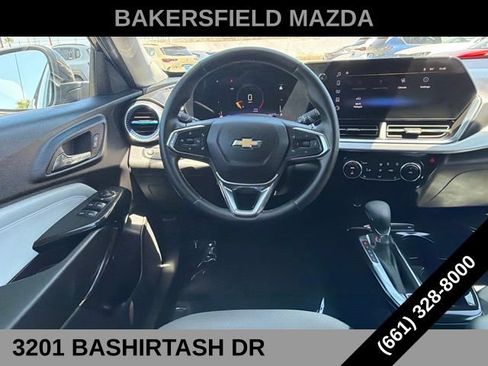 Used 2025 Chevrolet Trax LT w/ Driver Confidence Package FWD image 22