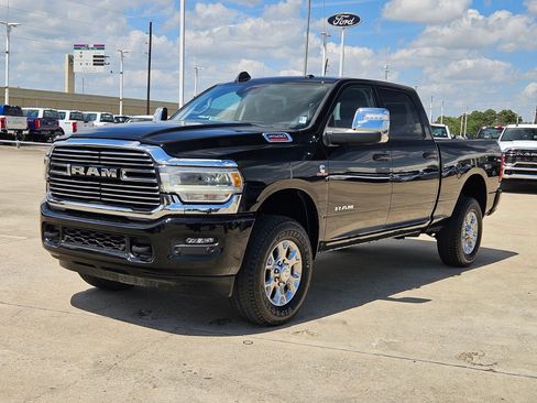 Used 2024 RAM 2500 Laramie w/ Safety Group image 8