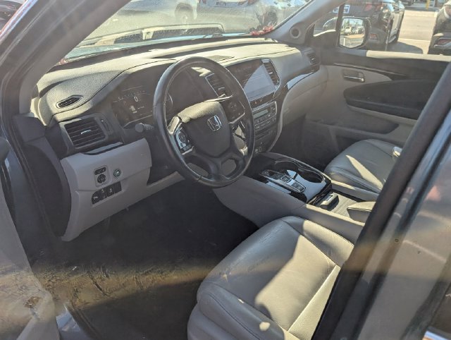 Used 2021 Honda Pilot Touring image 12
