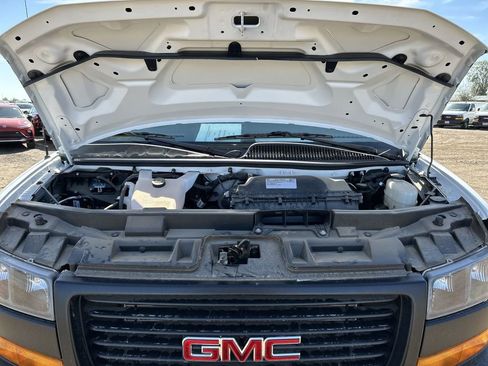 New 2025 GMC Savana 2500 w/ Driver Convenience Package image 28