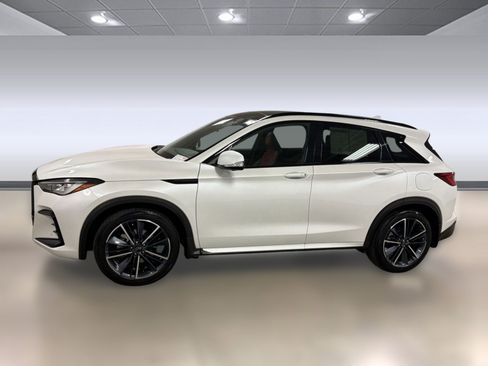 Used 2023 INFINITI QX50 Sport w/ Cargo Package FWD image 2