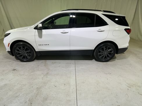 Used 2022 Chevrolet Equinox RS w/ RS Leather Package image 6