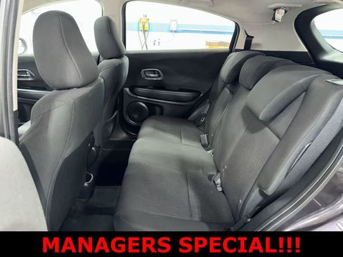 Used 2017 Honda HR-V EX image 16