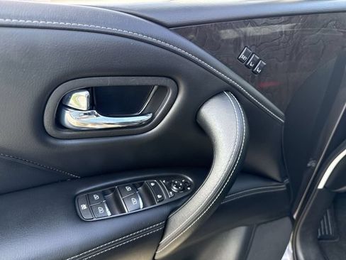 Used 2024 INFINITI QX80 Luxe RWD image 18