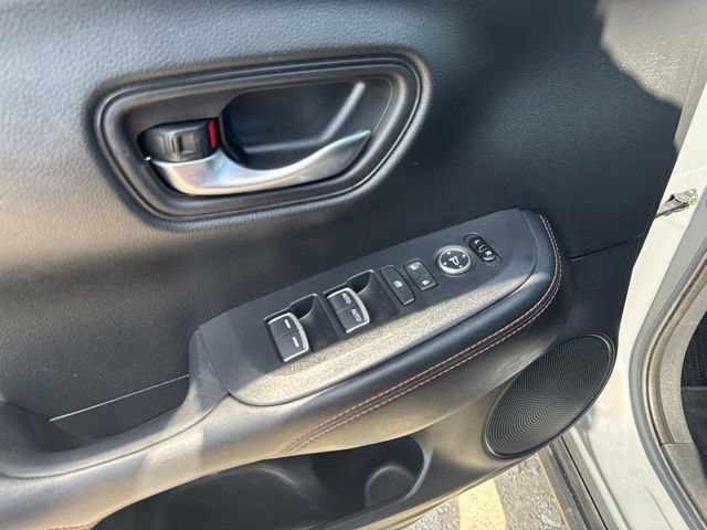 Used 2025 Honda HR-V Sport image 16