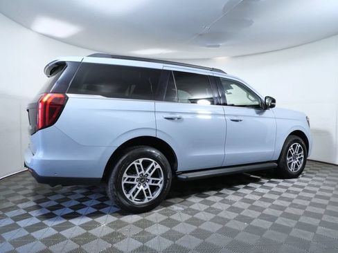 Certified 2025 Ford Expedition Active AWD/4WD image 6