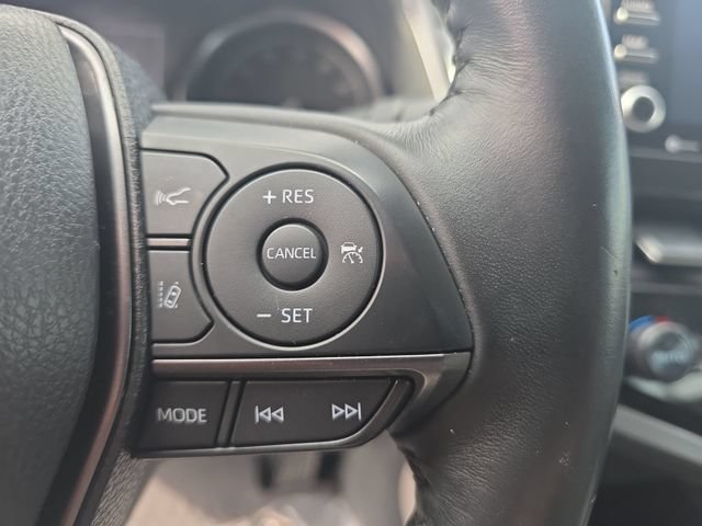 Used 2023 Toyota Camry SE FWD image 18