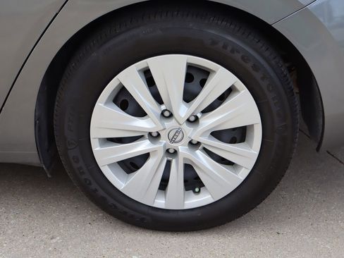Used 2024 Nissan Sentra S FWD image 24