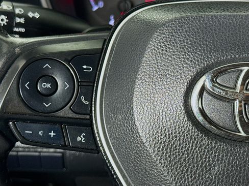 Used 2021 Toyota Corolla SE w/ Carpet Mat Package (TMS) FWD image 11