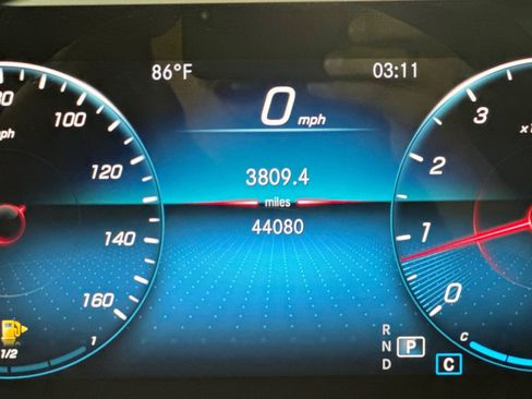 Used 2022 Mercedes-Benz GLE 350 4MATIC image 24