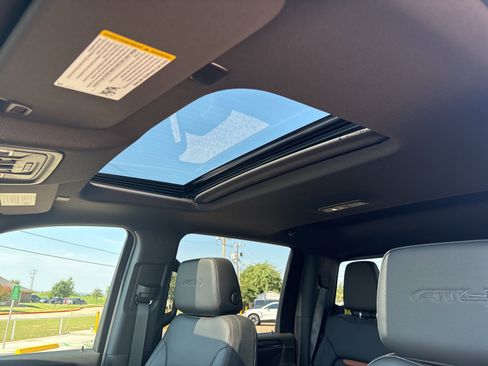 New 2026 GMC Sierra 2500 AT4 w/ AT4 Premium Plus Package image 7