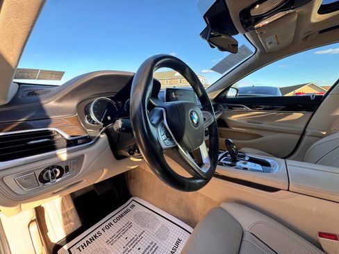 Used 2016 BMW 750i xDrive image 20