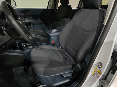 New 2025 Ford Maverick XL image 17