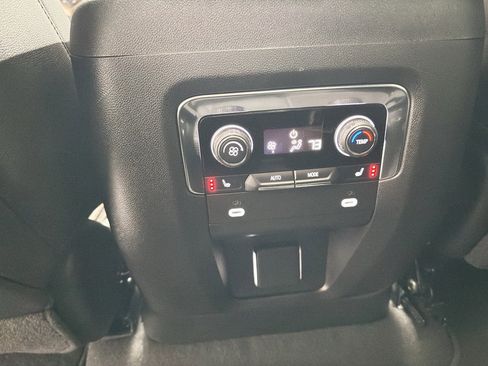 Used 2024 Chevrolet Tahoe High Country w/ Premium Package 2 image 19