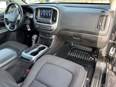 Used 2022 Chevrolet Colorado LT w/ Fleet Safety Package image 18