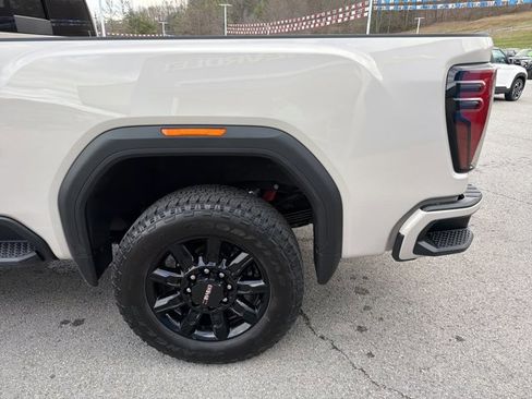 Used 2026 GMC Sierra 3500 AT4 w/ AT4 Premium Plus Package image 8