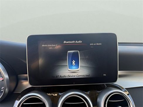 Used 2017 Mercedes-Benz GLC 300 4MATIC image 20