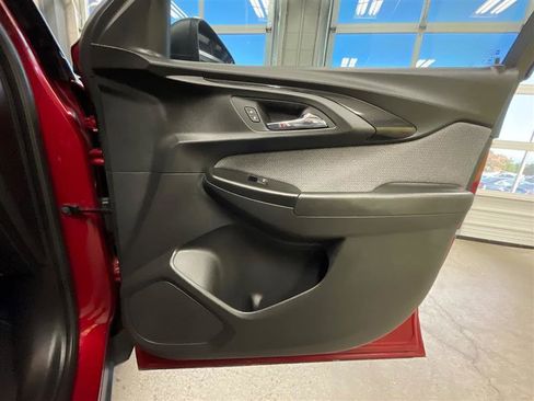 Used 2021 Chevrolet TrailBlazer LS image 22