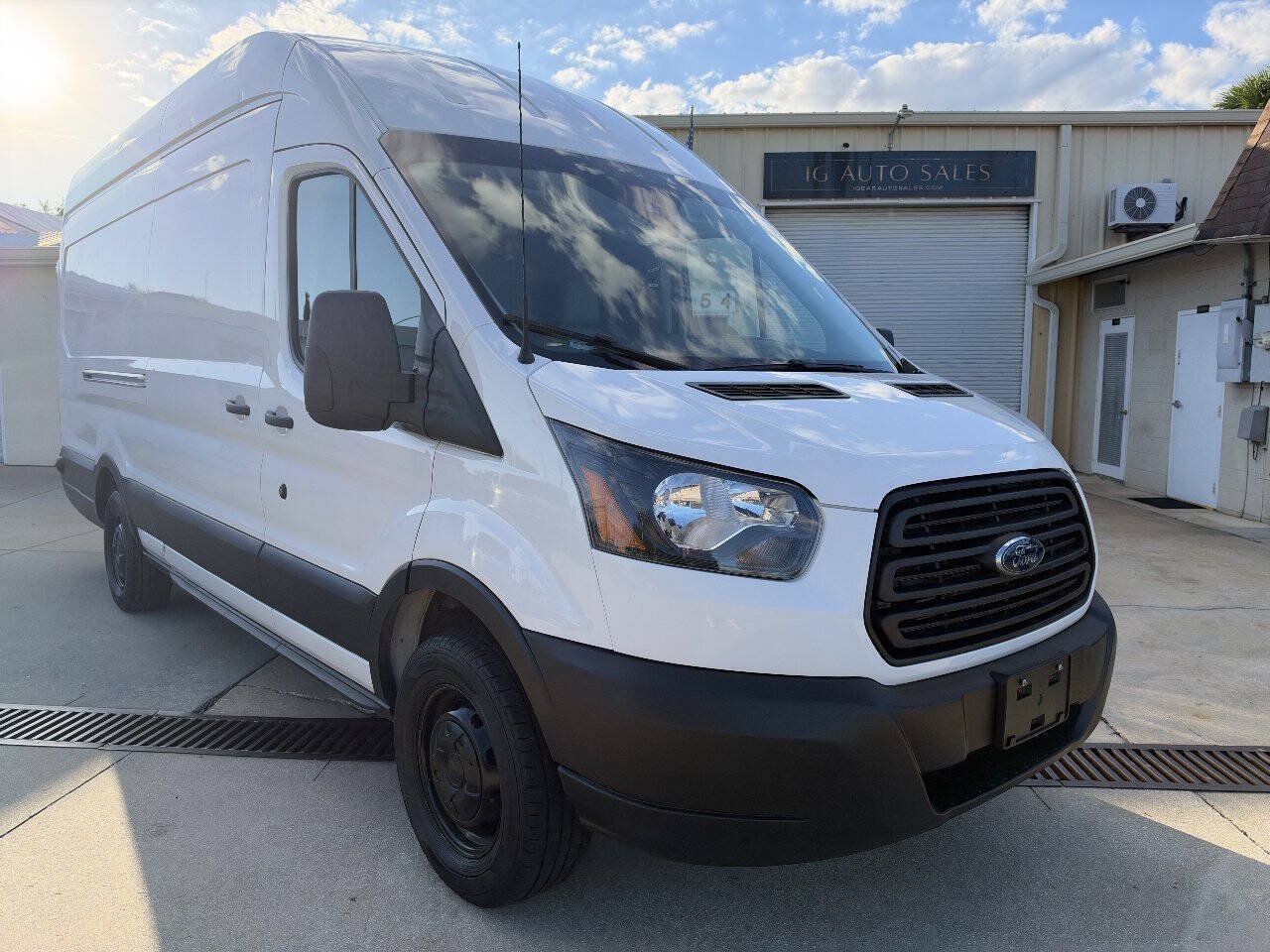 Used 2019 Ford Transit 350 148 High Roof Extended RWD image 14