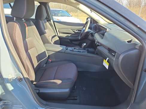 New 2026 Nissan Sentra SR w/ Floor Mat Package FWD image 15