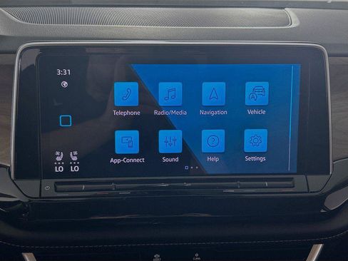 Certified 2024 Volkswagen Atlas SE w/ Panoramic Sunroof Package AWD/4WD image 14