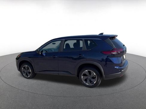 Used 2025 Nissan Rogue SV FWD image 10